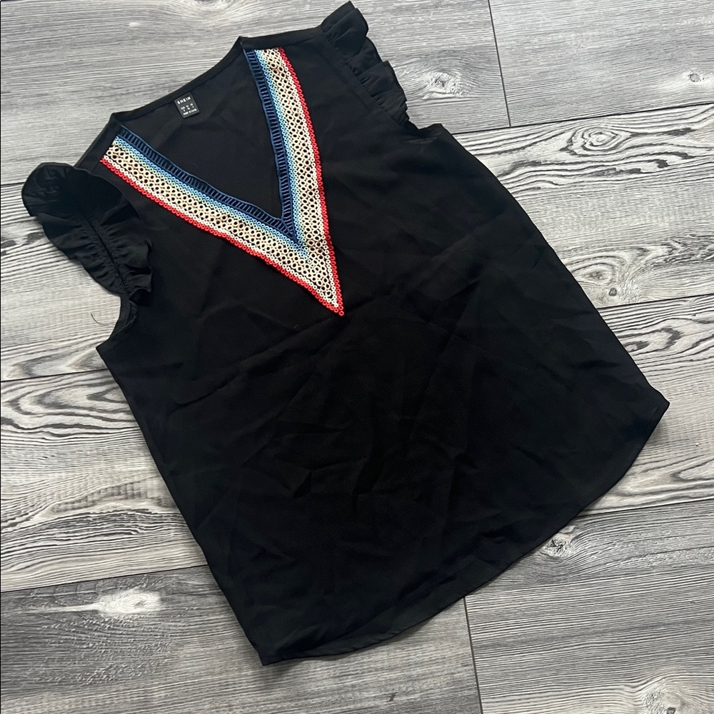 SHEIN Black Tank Top with Colorful V-Neck